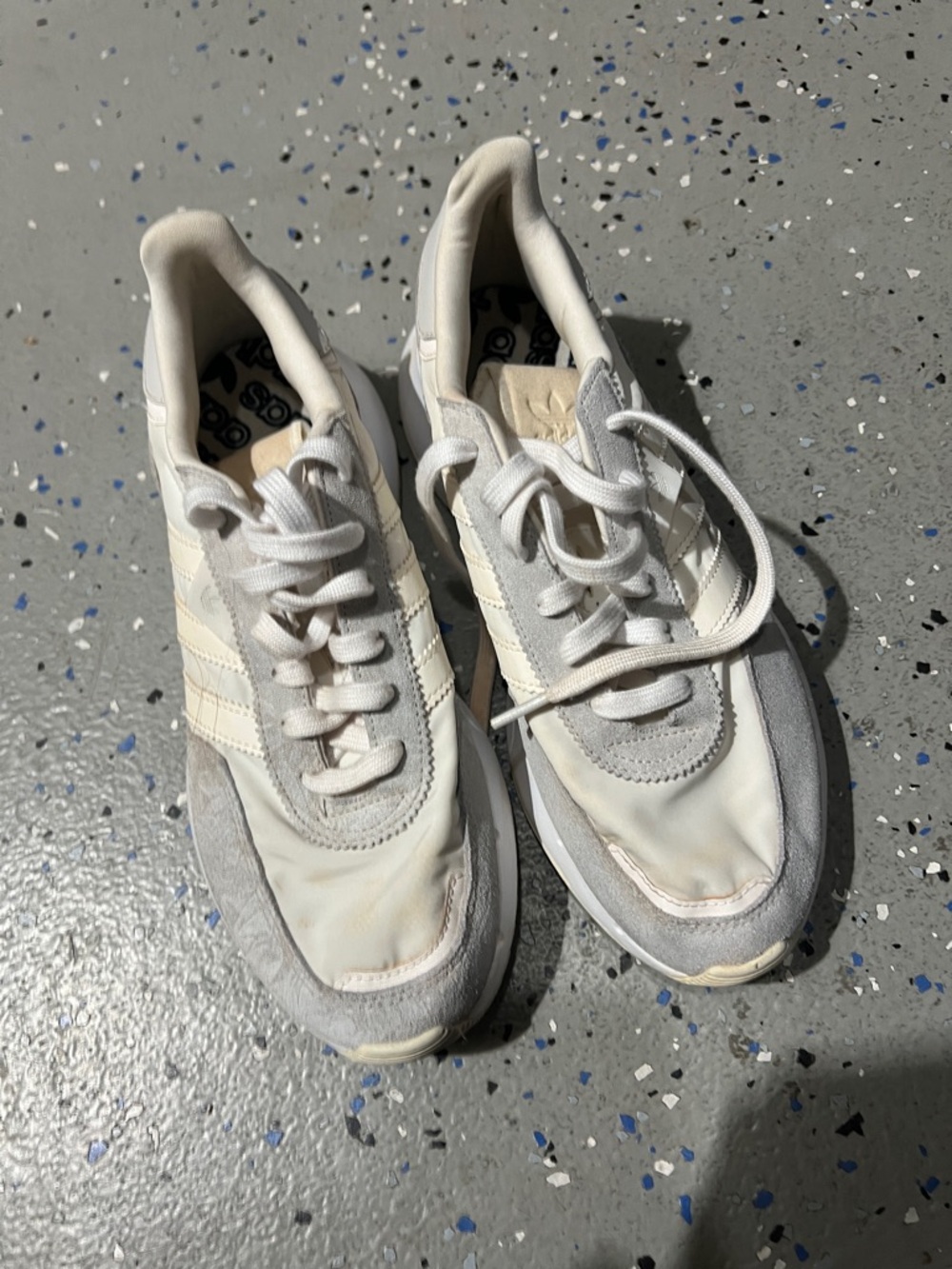adidas Cream & White Low-Top Sneakers